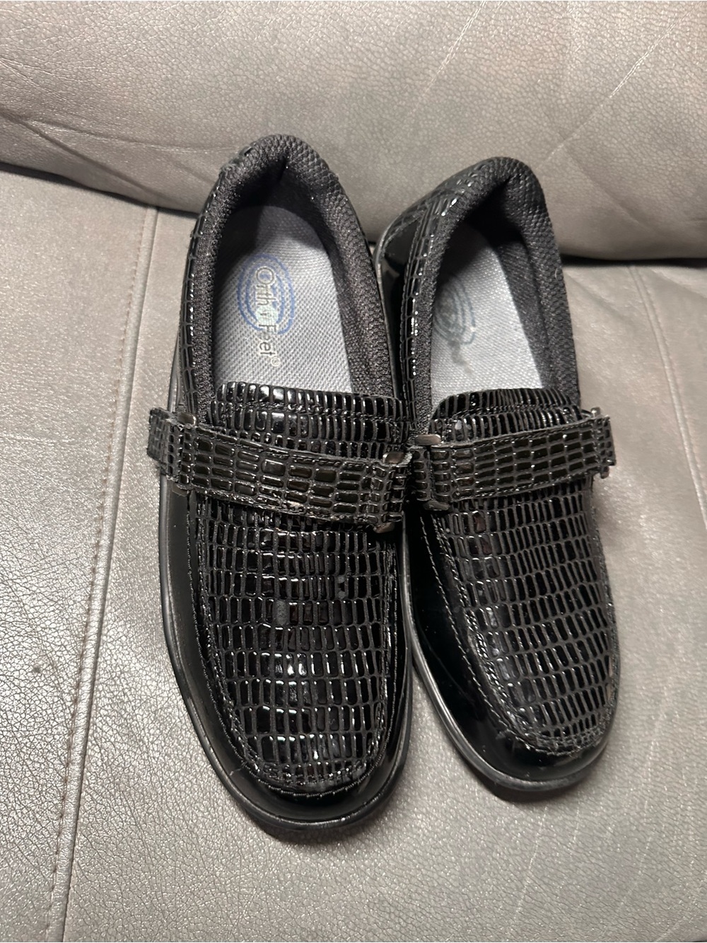 Orthofeet Chelsea women's casual shoes in black croc-embossed patent leather - Picture 2 of 4